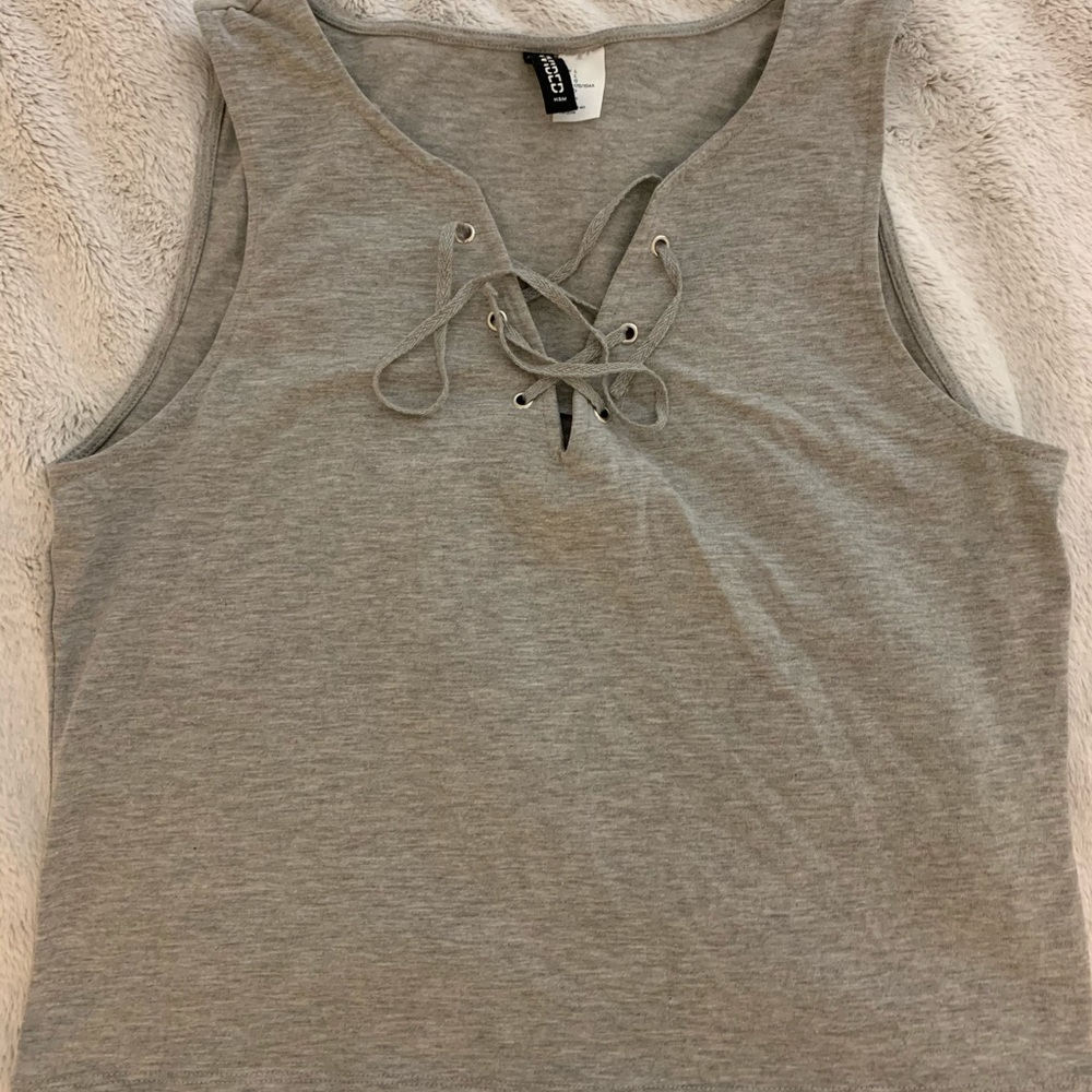 DIVIDED H&M crop top